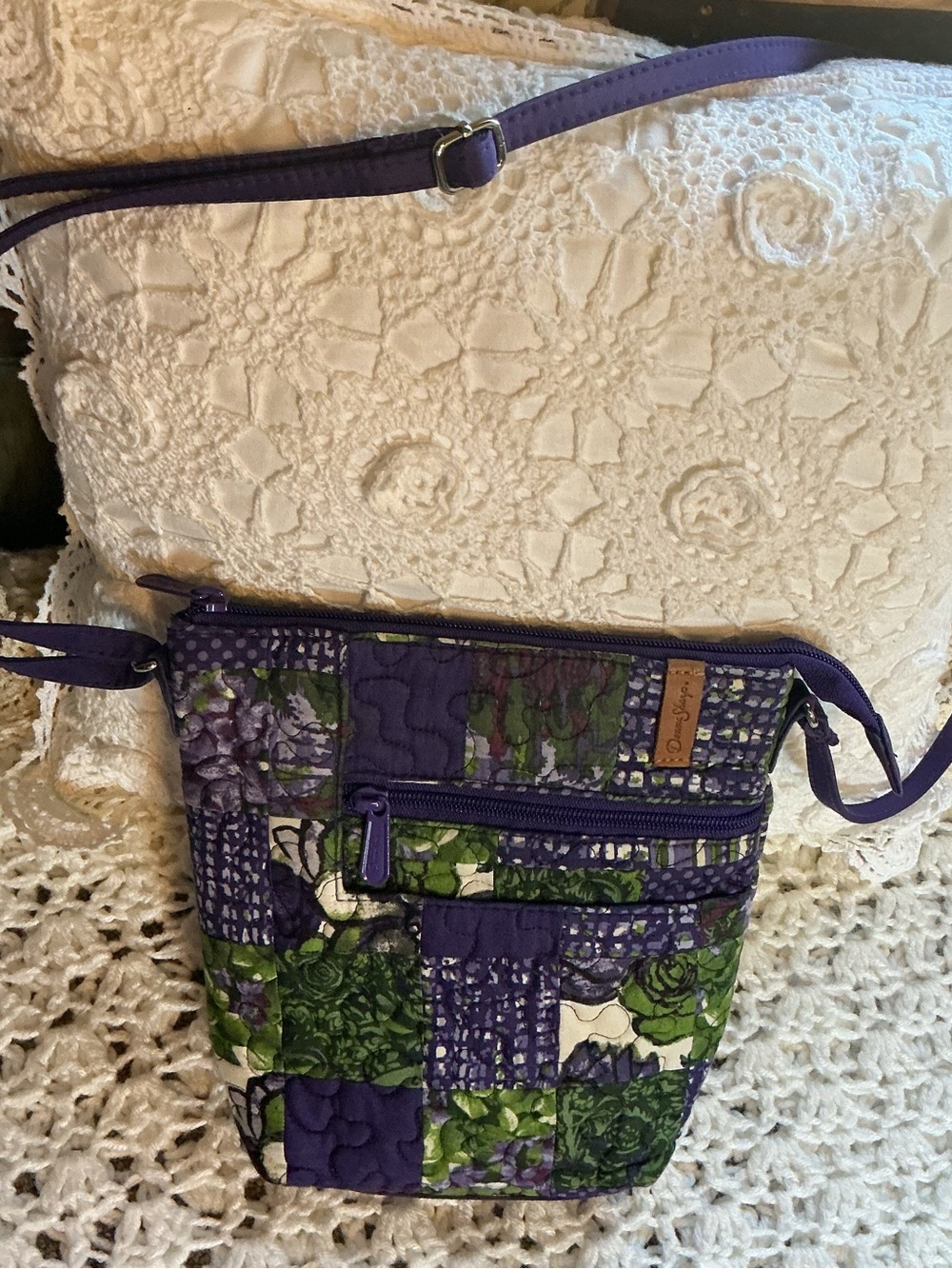 Donna Sharp Purple & Green Quilted Crossbody Bag - Picture 8 of 9